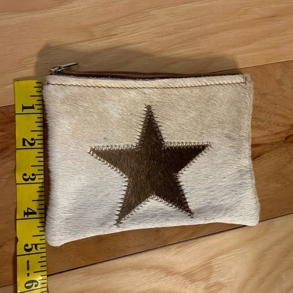 Cowhide and suede zippered pouch with star - Picture 6 of 7